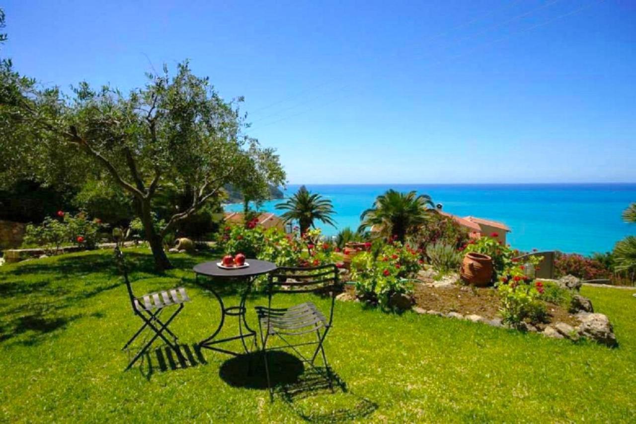 Natalia Apartment B With Panoramic Sea Views Of Agios Gordios Bay Esterno foto