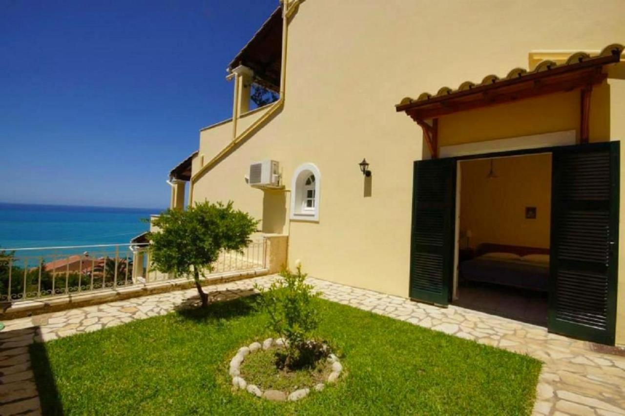 Natalia Apartment B With Panoramic Sea Views Of Agios Gordios Bay Esterno foto