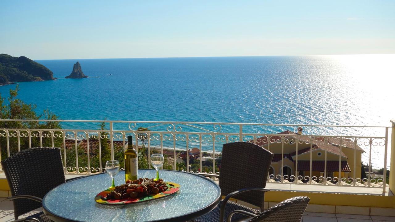 Natalia Apartment B With Panoramic Sea Views Of Agios Gordios Bay Esterno foto