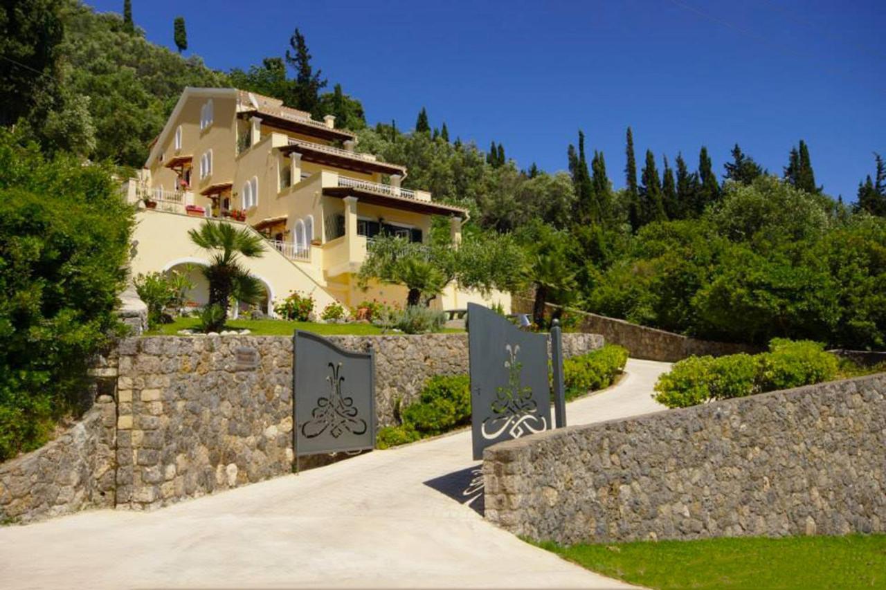 Natalia Apartment B With Panoramic Sea Views Of Agios Gordios Bay Esterno foto