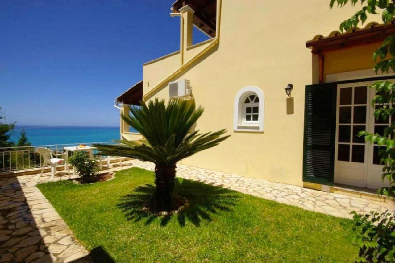 Natalia Apartment B With Panoramic Sea Views Of Agios Gordios Bay Esterno foto