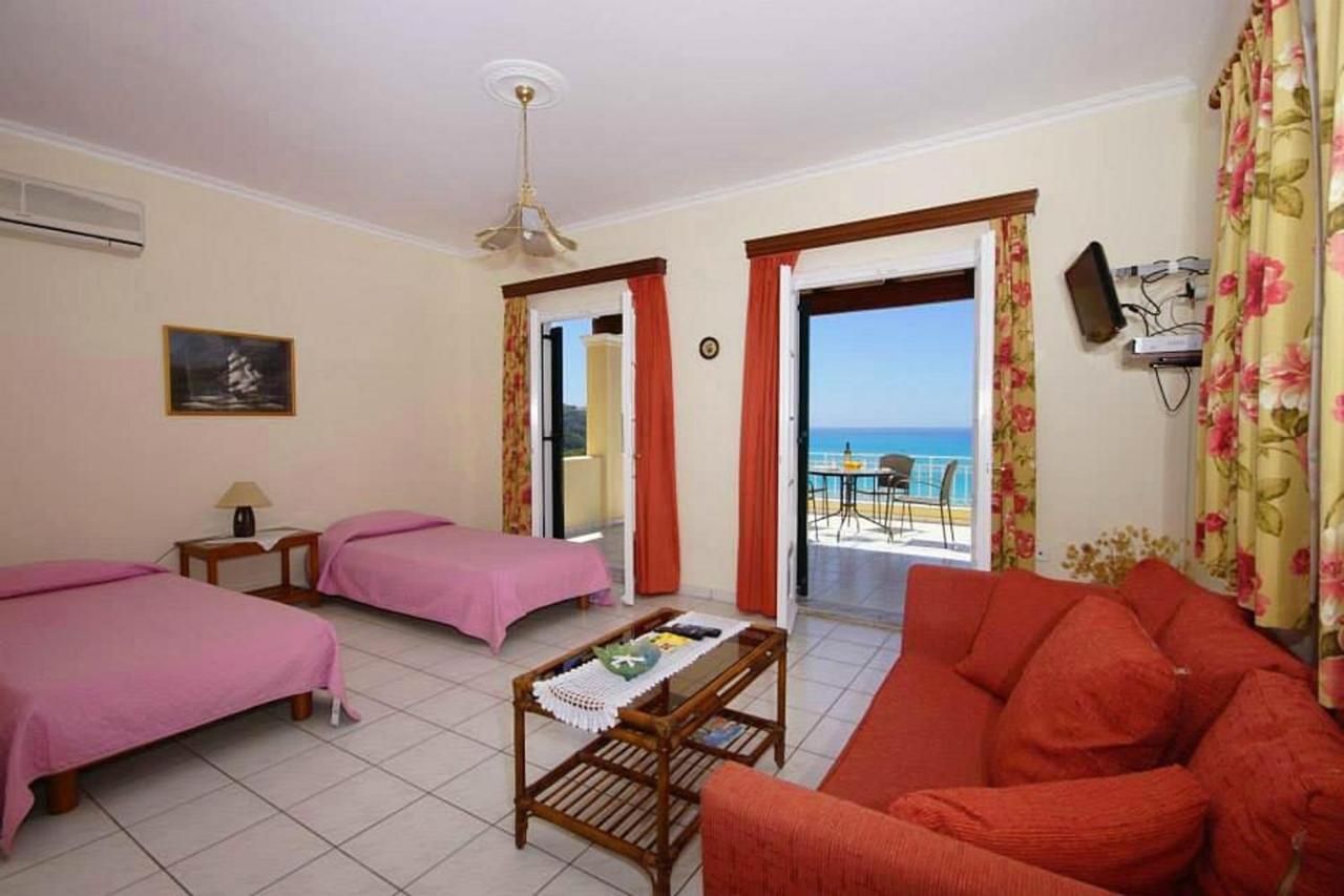 Natalia Apartment B With Panoramic Sea Views Of Agios Gordios Bay Esterno foto