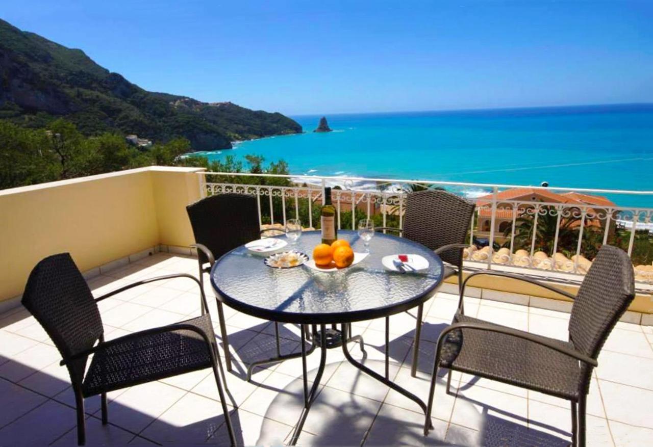 Natalia Apartment B With Panoramic Sea Views Of Agios Gordios Bay Esterno foto