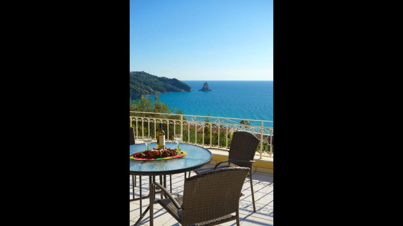 Natalia Apartment B With Panoramic Sea Views Of Agios Gordios Bay Esterno foto